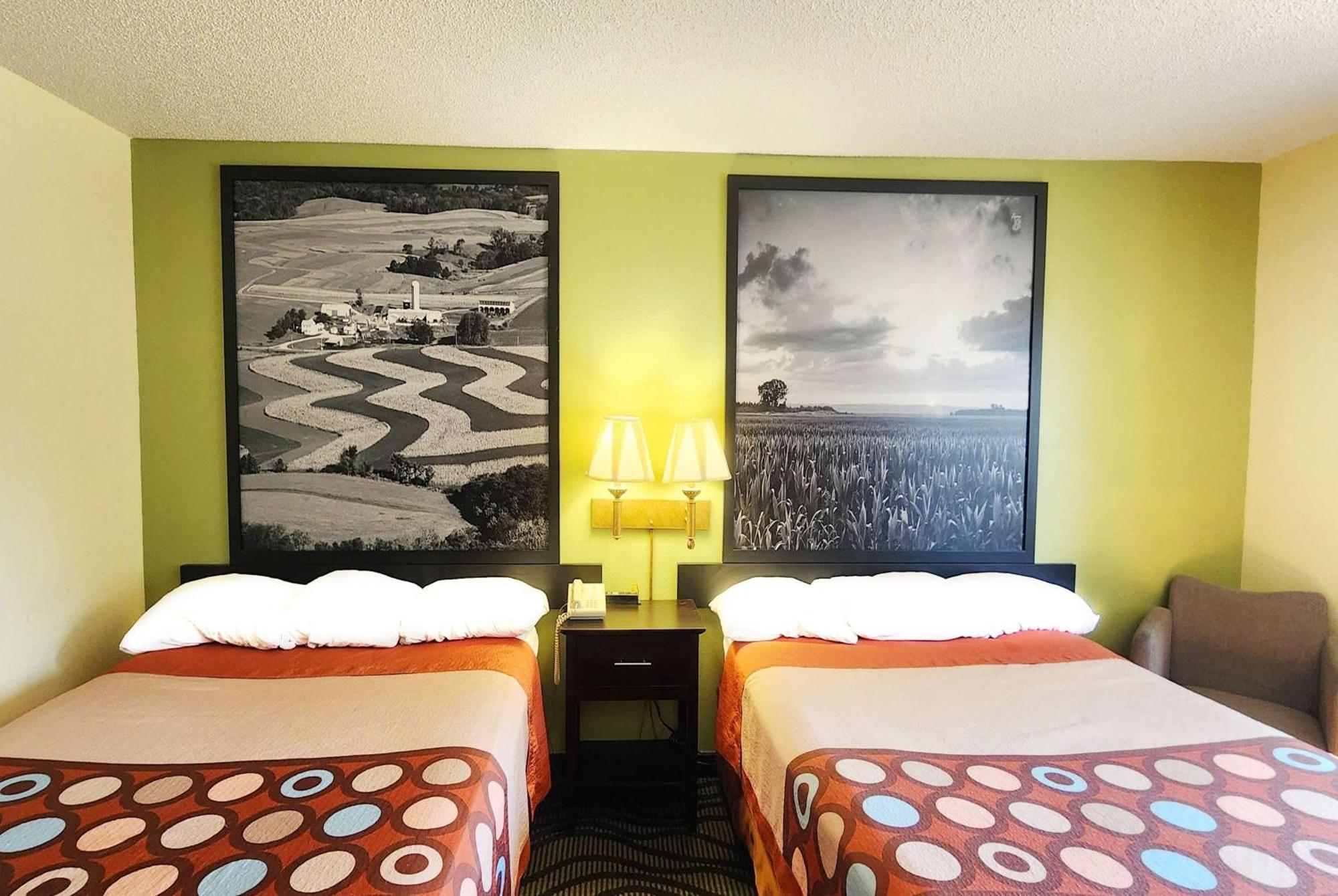 Hotel Super 8 By Wyndham Newton Extérieur photo