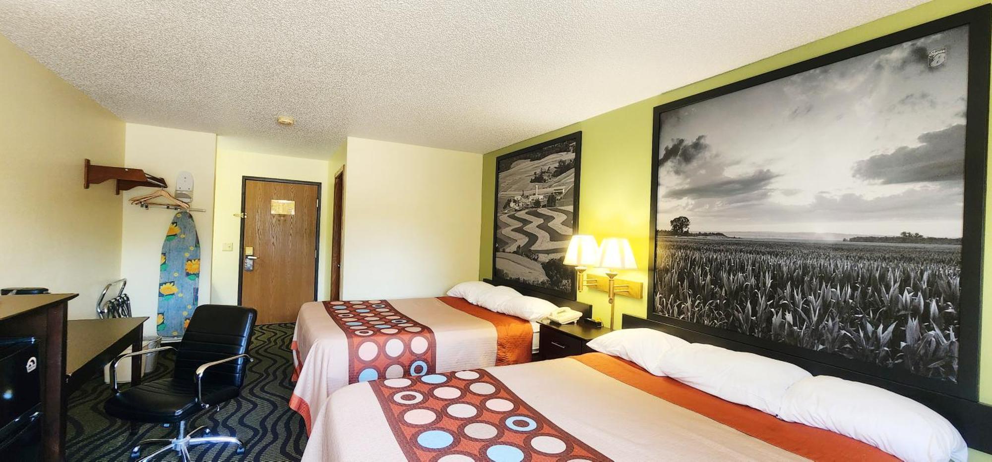 Hotel Super 8 By Wyndham Newton Extérieur photo